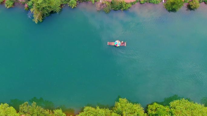 广西桂林阳朔漓江遇龙河竹筏漂流