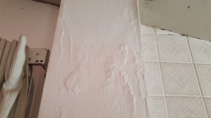 漏水损坏墙壁漏水渗水天花板防水