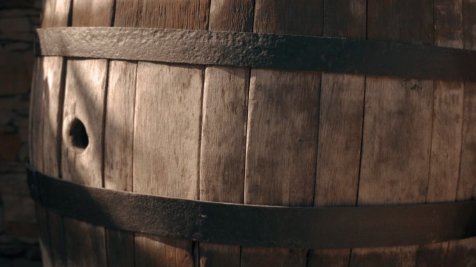木制桶发酵地下酿酒