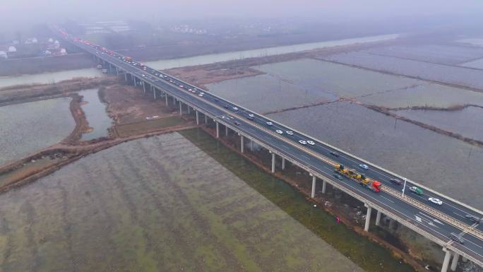 高速公路春运高峰