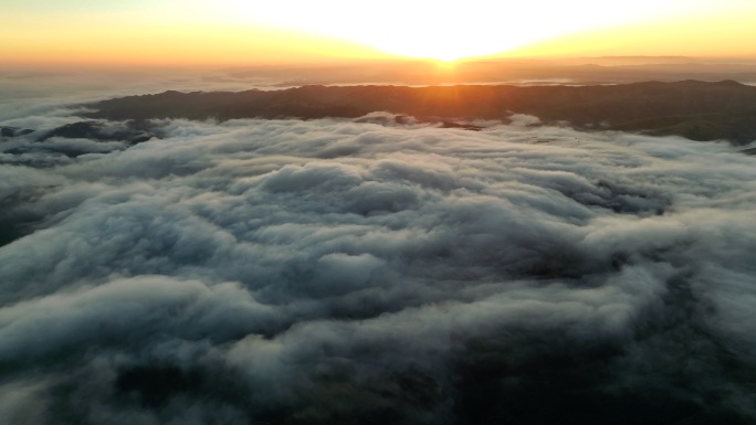 云海航拍 日出云海 风起云涌