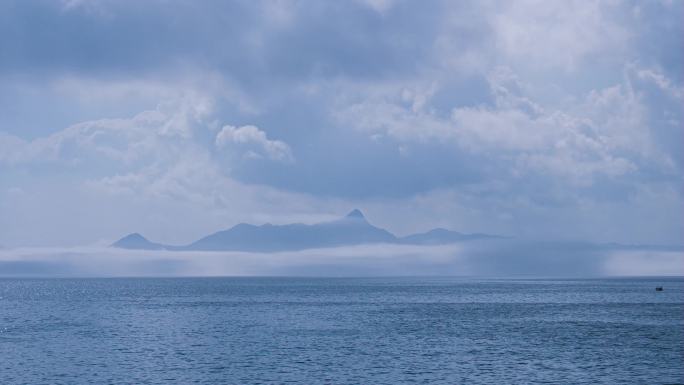 海面鸟瞰图海面航拍美景波光粼粼