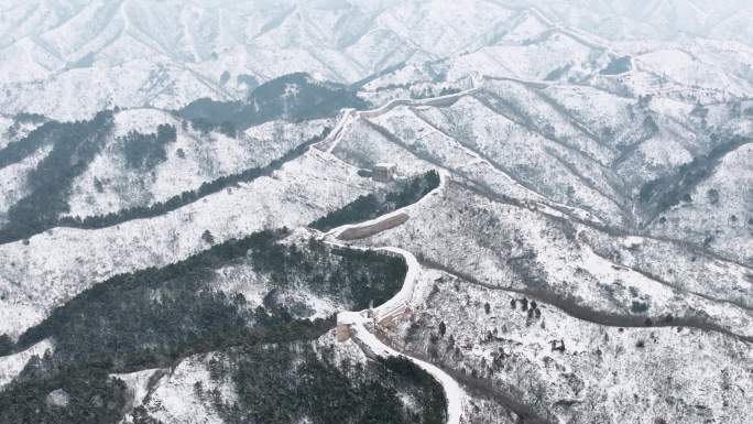 长城雪景北京盘龙山长城雪景2023