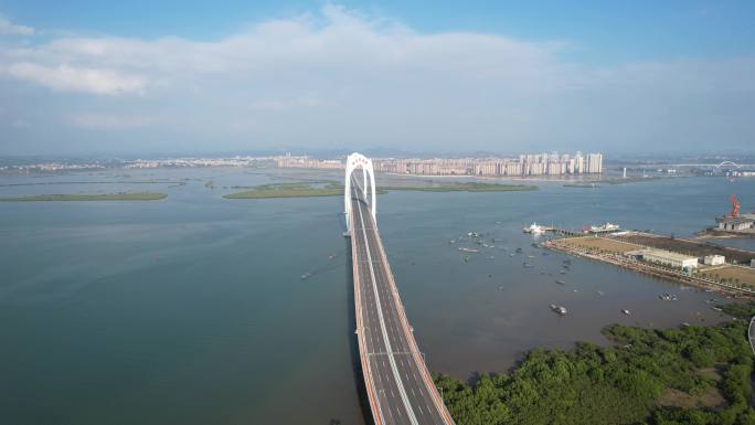 水东湾大桥正面长距离飞行