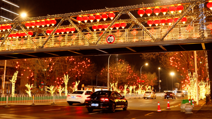 过年街道红灯笼夜景春节喜庆氛围迎新年车流