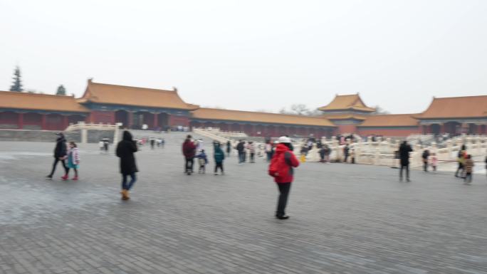 游览北京故宫博物院