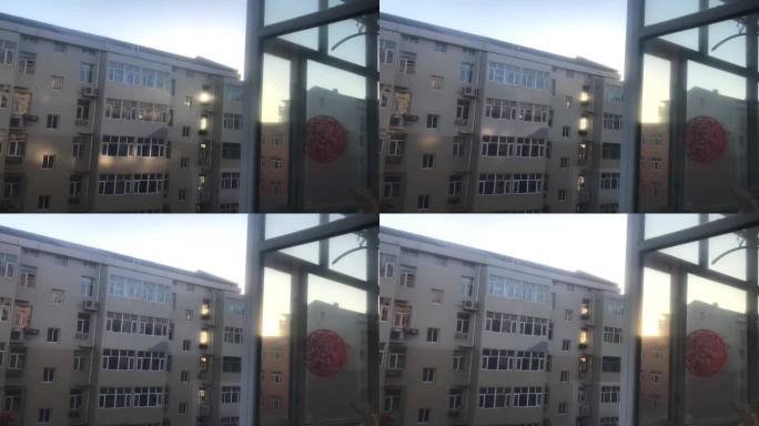 楼房 窗户落日 透光 2秒