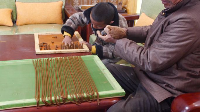 西藏手工制品   传授制作藏香