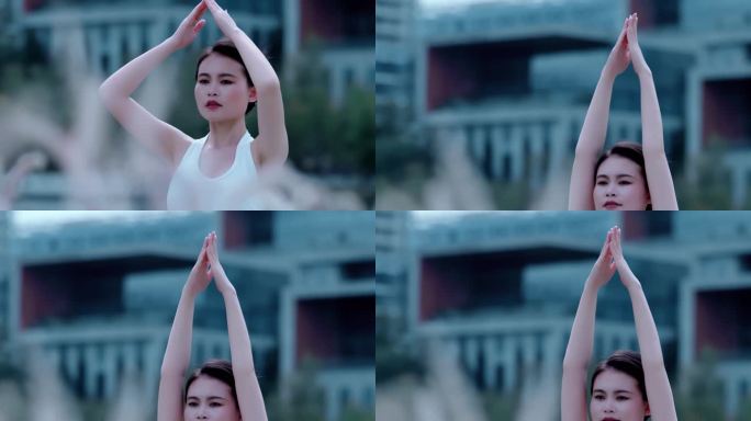 【4K】美女伸展双手练瑜伽