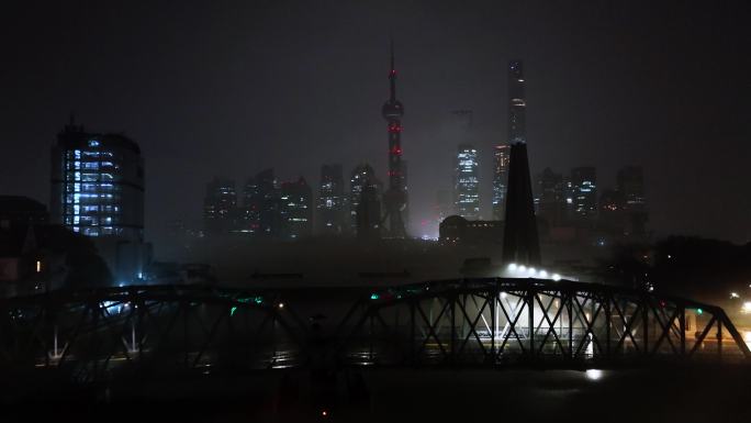 上海黄浦江外滩陆家嘴矮脚雾外白渡桥仙境