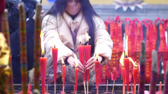 香烛 香火 寺庙 祈福 烧香