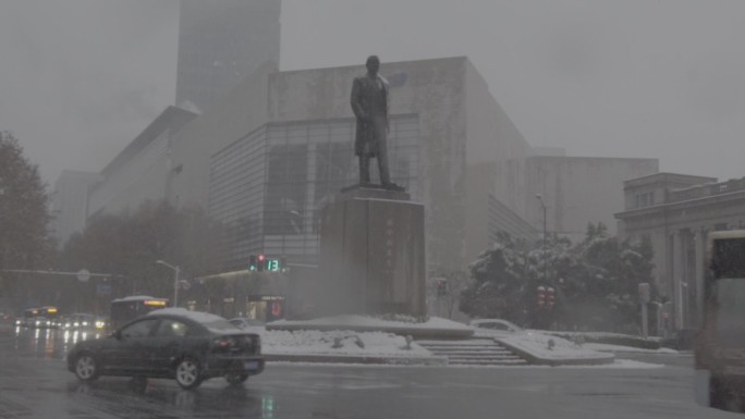 新街口雪景