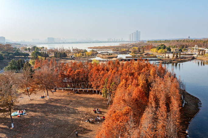 4K航拍长沙市松雅湖冬日
