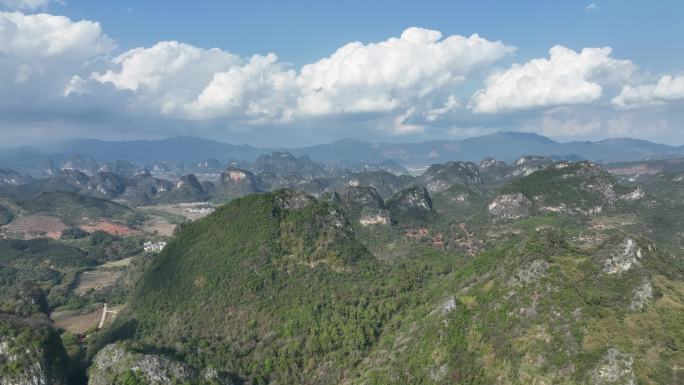 广东喀斯特地英西峰林