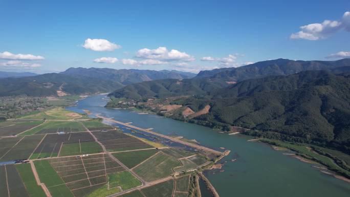 航拍山川河流澜沧江