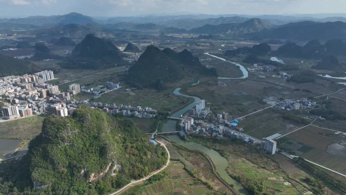 广东喀斯特地英西峰林