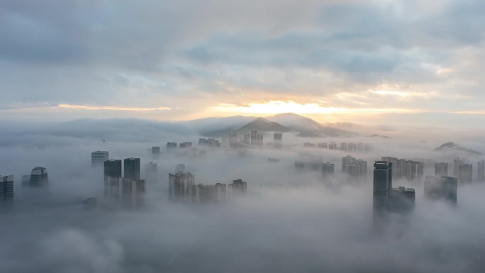 航拍广州南沙蕉门稀有低空平流雾4k延时