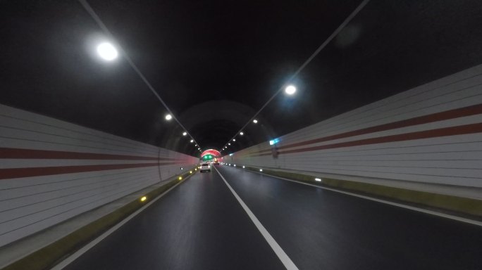 2.7K 二郎山隧道
