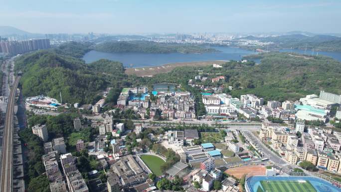 深圳坪山区龙田街道城中村和松子坑水库