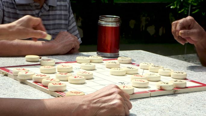 佛山 休闲安逸 慢生活 下棋 下象棋