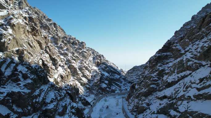 贺兰山雪景 贺兰晴雪 岩画 大雪