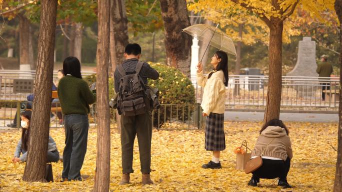 北京朝阳公园秋季人文广场舞街舞全民健身