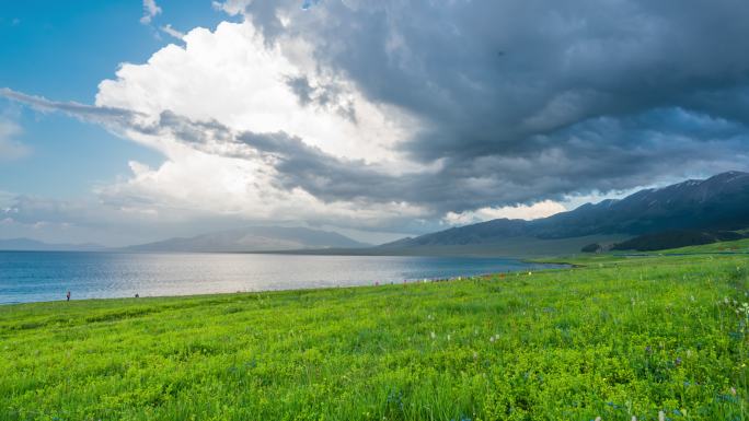 新疆 赛里木湖蓝天