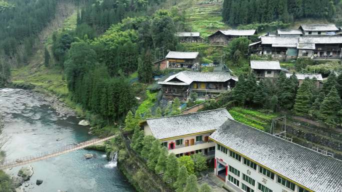 唯美乡村原生态山乡古村落雪景村庄航拍素材