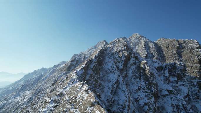 贺兰山岩画冬季雪景4K航拍