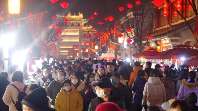 新年古城庙会上人山人海-春节年味过年