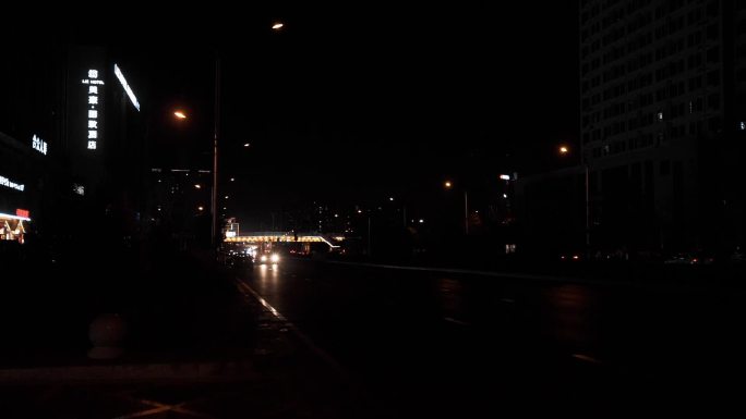 夜幕马路车流