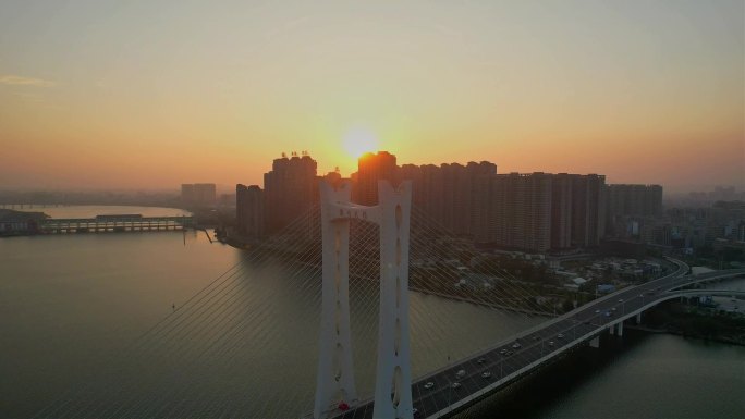 航拍广东潮州大桥景观