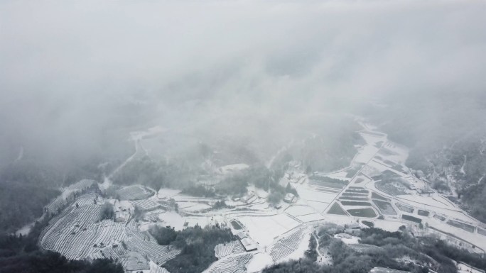 大气云雾冰雪田野