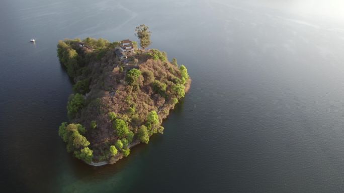 泸沽湖蛇岛航拍