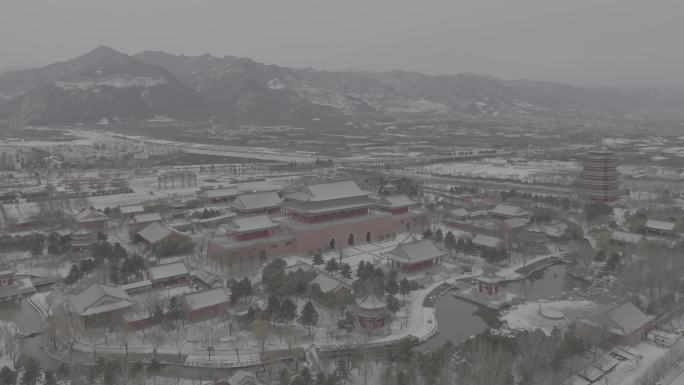 航拍西安周至赵公明财神庙环绕雪景秦岭平原