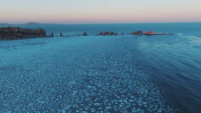 大连排石冬季海冰高清航拍风景4K
