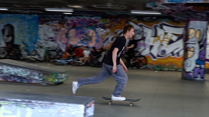 伦敦街头滑板少年 伦敦滑板公园