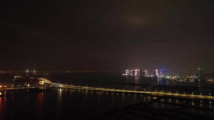 城市道路夜景航拍交通夜晚泉州东海滨江夜景