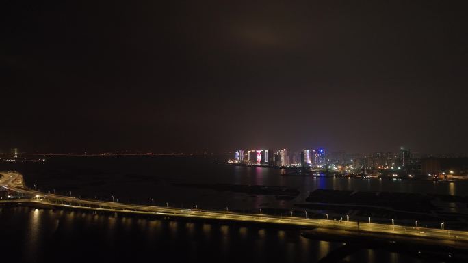 城市道路夜景航拍公路交通车流夜晚马路车辆