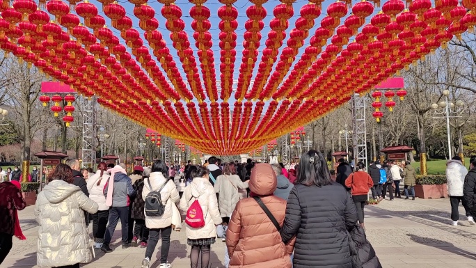 春节年味游客爆棚