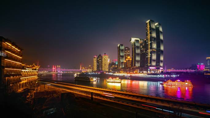 重庆南滨路来福士大楼城市风光车水马龙夜景