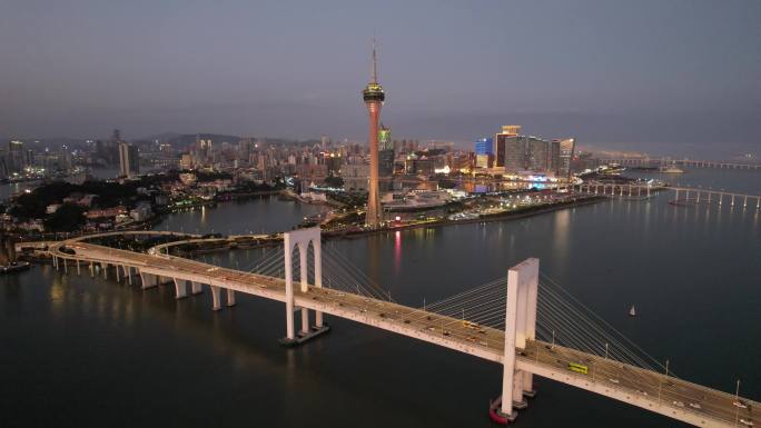 原创 澳门旅游塔地标建筑航拍城市夜景风光