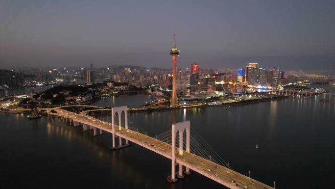 原创 澳门旅游塔地标建筑航拍城市夜景风光