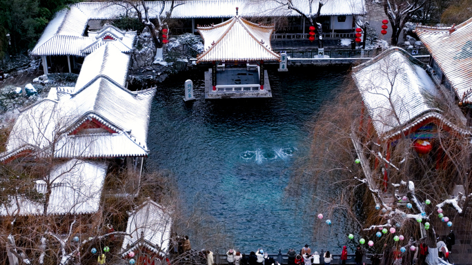 趵突泉雪景