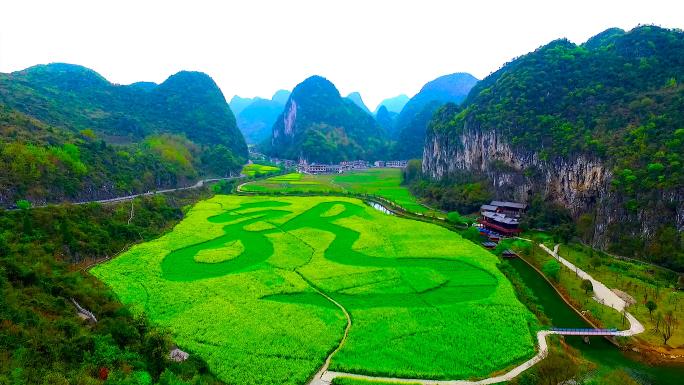 航拍贵州安顺龙宫风景区