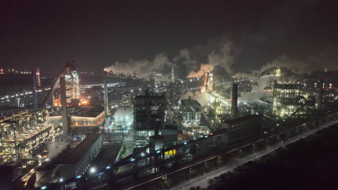 宝钢集团 夜晚钢铁厂夜景污染企业