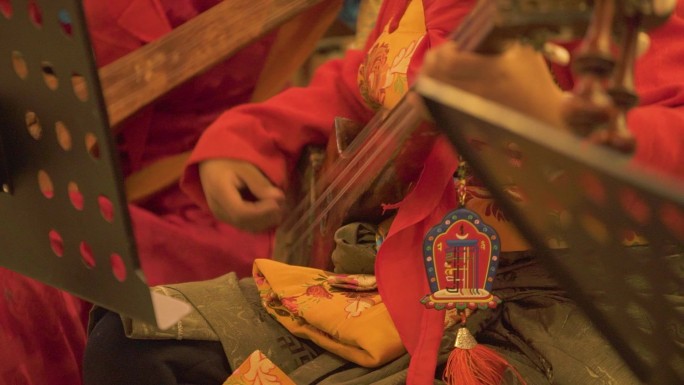 藏族学生学唱歌 小学生民