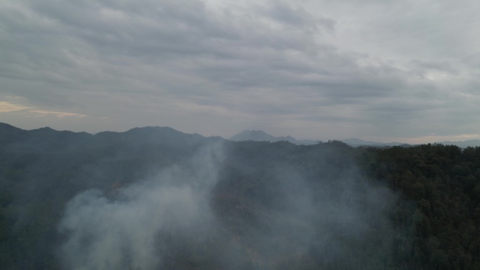 无人机执勤火场火势勘察