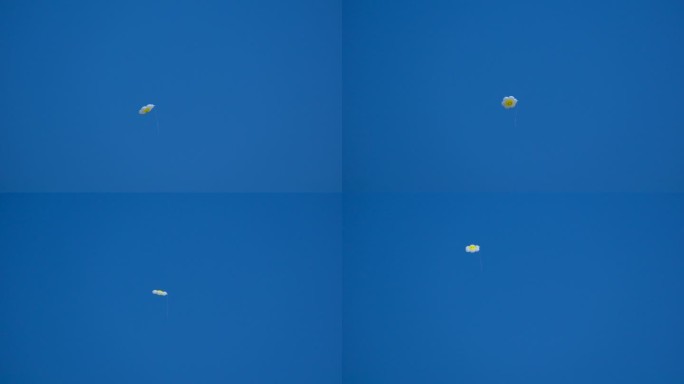 天空中飘着飞走的气球