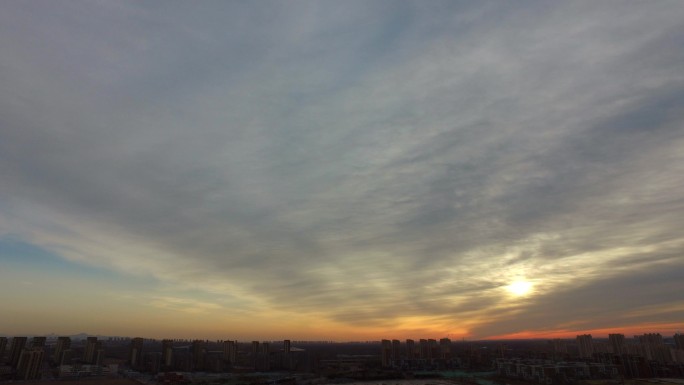 早晨日出太阳升起来清晨阴天旭日东升太阳升